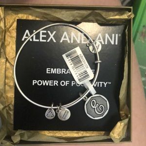 Cute “ E” initial bracelet